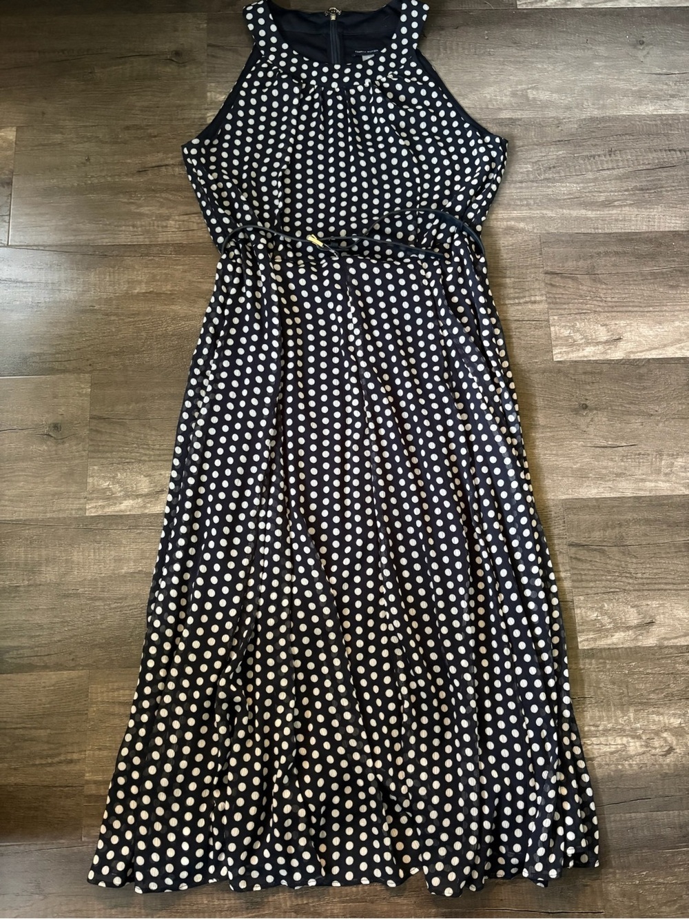 New Tommy Hilfiger Belted Black and White Polka Dot Midi Length Dress - Picture 2 of 7